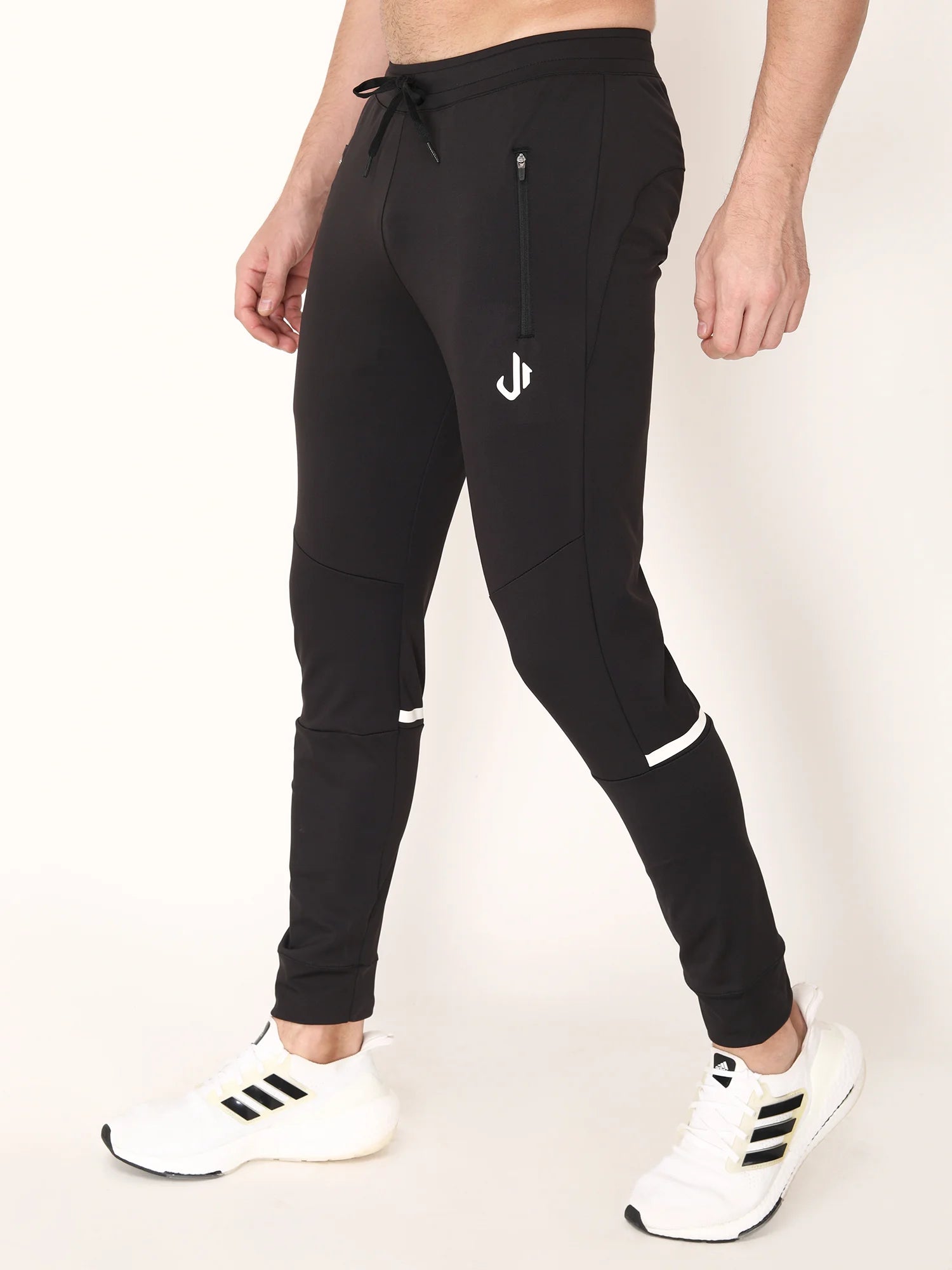Nike Skin Fit Gym Training Track Pants at Rs 195/piece in Nagpur | ID:  19951368830